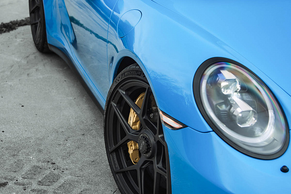 Фото дисков Brixton Forged PF7 Сатиновый темный лак на Porsche 911 VII