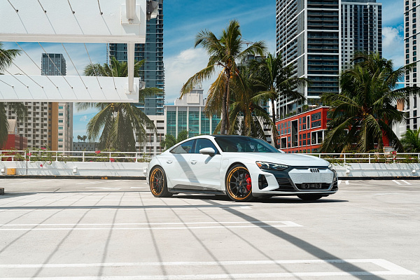 Audi e-Tron GT