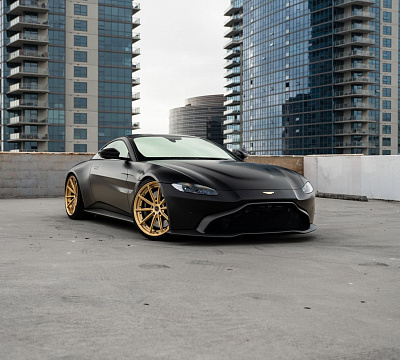 Фото дисков Brixton Forged R11-R на Aston Martin Vantage 4