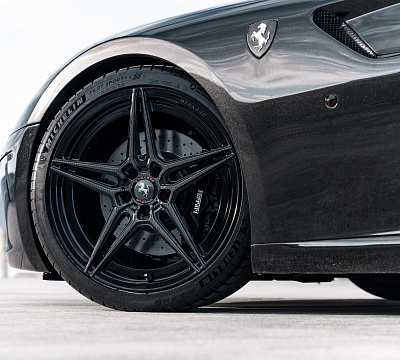 Фото дисков Strasse Wheels SV2 Deep Concave Duoblock на Ferrari 599