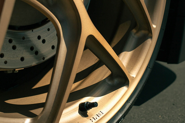Фото дисков HRE R101 Lightweight Сатиновое золото на Porsche 911 VII