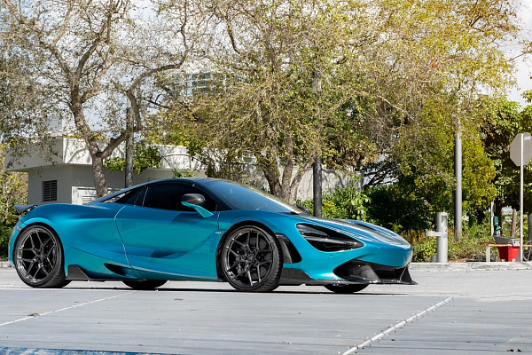 Фото дисков Anrky S1-X4 Глянцевый темный лак на McLaren 720S