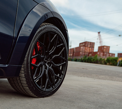 Фото дисков Vossen HF-2 на Porsche Macan I