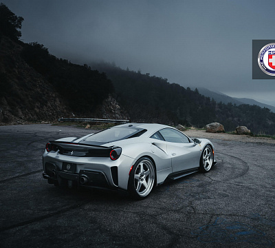 Фото дисков HRE 527 на Ferrari 488