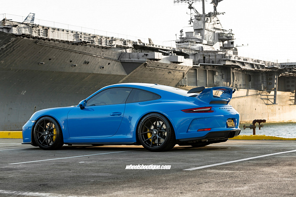 Фото дисков HRE P101 Черный сатин на Porsche 911 VII