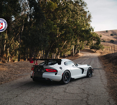 Фото дисков HRE C105 на Dodge Viper