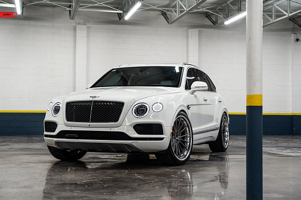Фото дисков Anrky AN39 Глянцевый темный лак на Bentley Bentayga