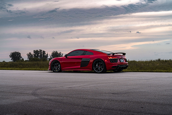Фото дисков Strasse Wheels SM5R Deep Concave Duoblock Черный глянец на Audi R8 (4S)