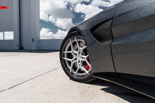 Фото дисков Anrky S3-X4 Сатиновый лак на Aston Martin Vantage 4