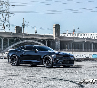 Фото дисков MRR M228 на Chevrolet Camaro VI