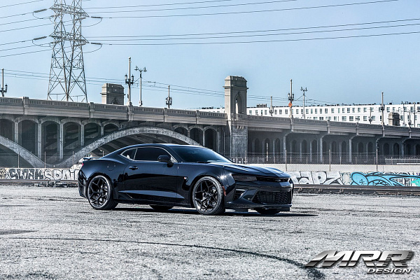 Фото дисков MRR M228 Черный глянец на Chevrolet Camaro VI