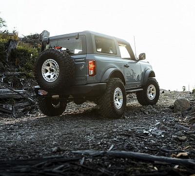 Фото дисков Black Rhino BAHARI на Ford Bronco