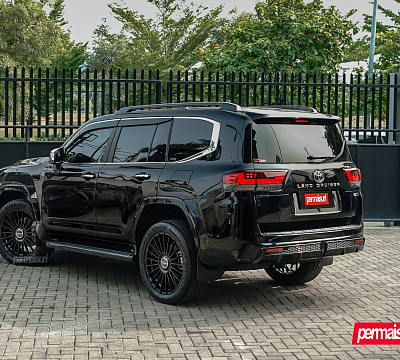 Фото дисков Vossen HF-8 на Toyota Land Cruiser 300