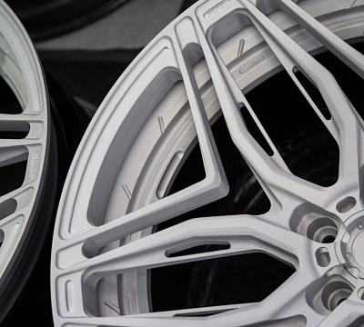 ADV.1 ADV005F M.V2 Advanced Series
