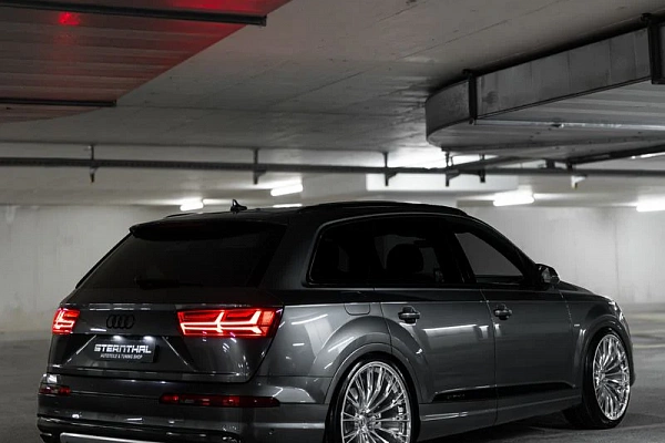 Фото дисков ST Wheels ST11 Полированный лак на Audi Q7 (4M)