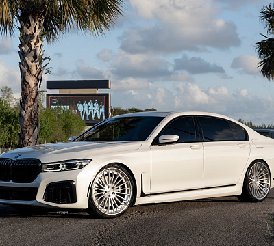 Фото дисков Strasse Wheels SV20 Deep Concave FS на BMW 7 (G11/G12)
