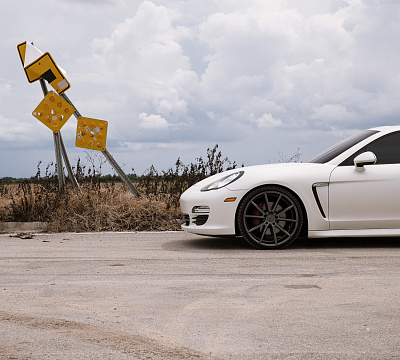 Фото дисков Vossen VFS-1 на Porsche Panamera I