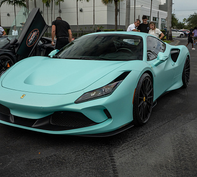 Фото дисков Strasse Wheels SV15 Deep Concave Duoblock на Ferrari F8