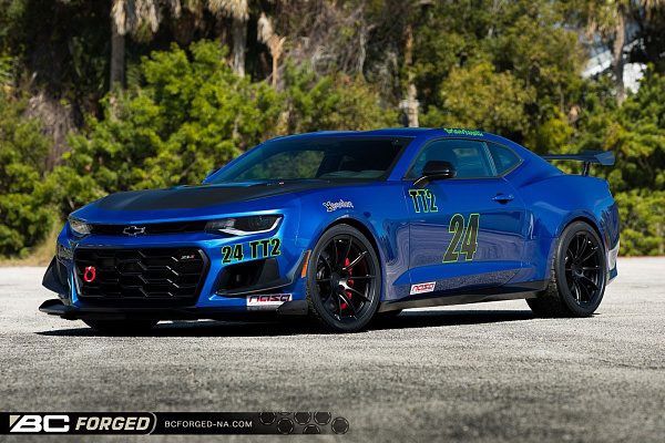 Фото дисков BC Forged KL13 Черный матовый на Chevrolet Camaro VI
