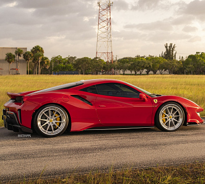 Фото дисков Strasse Wheels SV10 Deep Concave FS на Ferrari 488