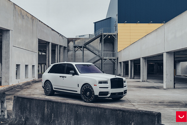 Фото дисков Vossen HF-9 Алмазная проточка на Rolls-Royce Cullinan