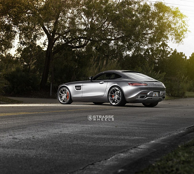 Фото дисков Strasse Wheels SM5R Deep Concave Monoblock на Mercedes-Benz AMG GT I
