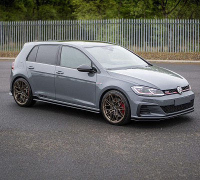 Фото дисков Bola FLV на Volkswagen Golf VII