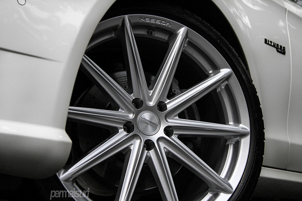 Фото дисков Vossen VFS-10 Серебро на Mercedes-Benz CLS (C218)