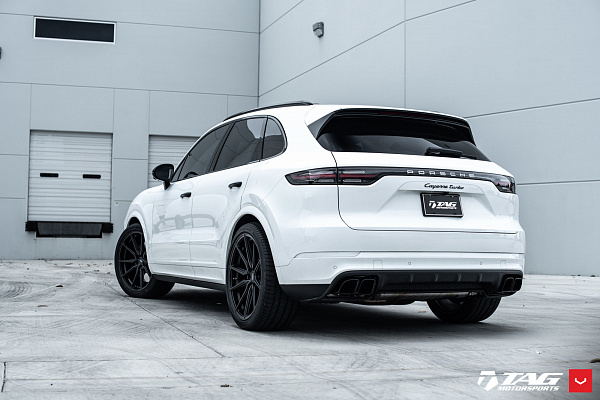Фото дисков Vossen HF-3 Черный сатин на Porsche Cayenne III