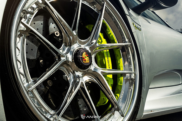 Фото дисков Anrky XR-301 Полированный лак на Porsche 918 Spyder