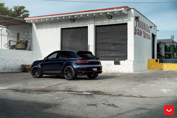 Фото дисков Vossen HF-2 Черный глянец на Porsche Macan I
