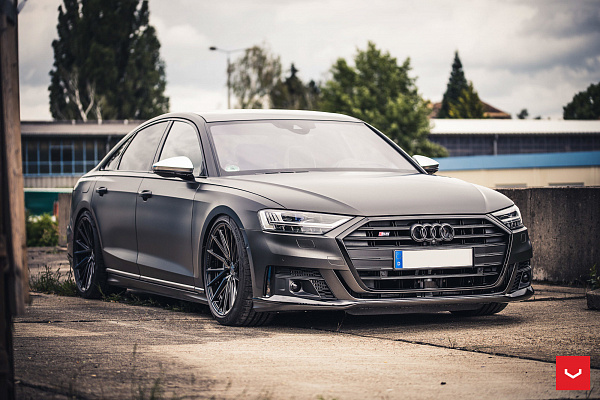 Фото дисков Vossen HF-4T Глянцевый темный лак на Audi A/S 8 (D5)