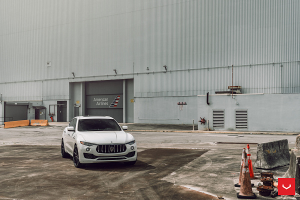 Фото дисков Vossen HFX-2 (5-Lug) Черный сатин на Maserati Levante