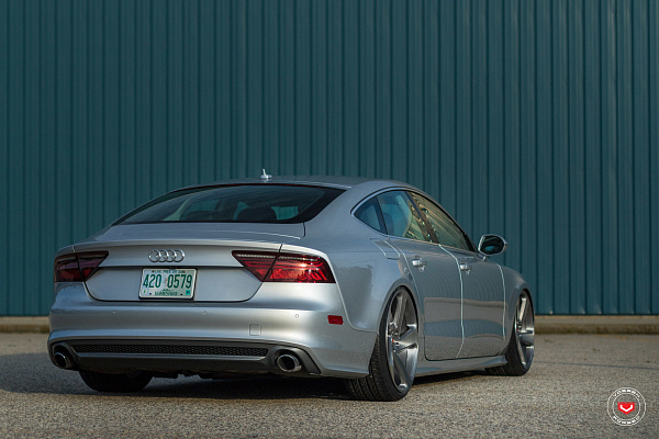 Фото дисков Vossen CG-210T Глянцевый лак на Audi A/RS 7 (4G)