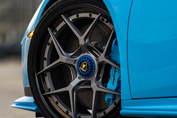 Фото дисков Brixton Forged PF7 Матовый графит на Lamborghini Huracan