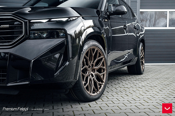 Фото дисков Vossen HF-2 Сатиновая бронза на BMW XM