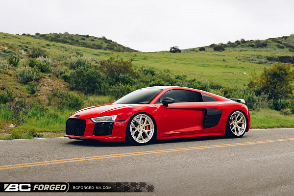 Фото дисков BC Forged HCS21 Глянцевая шампань на Audi R8 (4S)