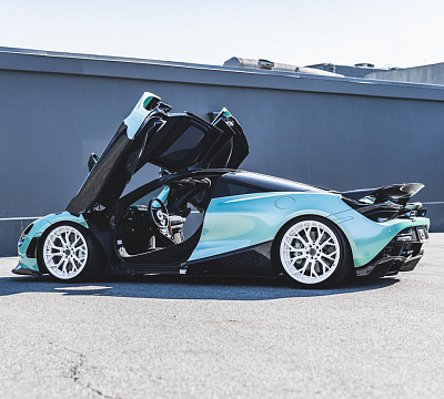 Фото дисков Brixton Forged PF10 на McLaren 720S