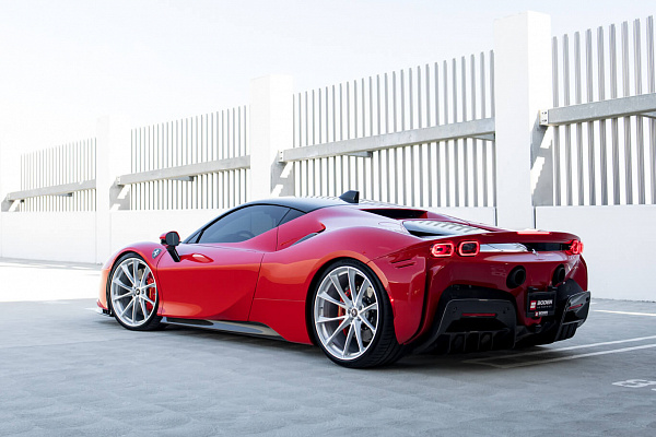 Фото дисков HRE P204 Глянцевый лак на Ferrari SF90