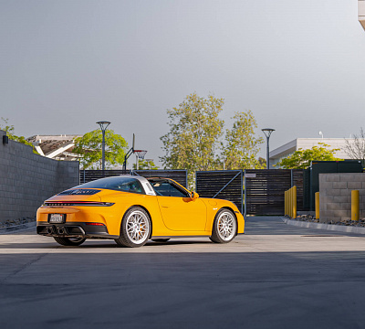 Фото дисков HRE 300 GTS на Porsche 911 VIII