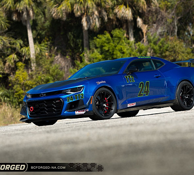 Фото дисков BC Forged RZ05 на Chevrolet Camaro VI