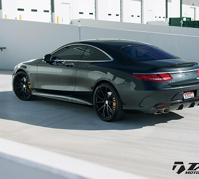 Фото дисков HRE P204 на Mercedes-Benz S-Class (W222, C217)
