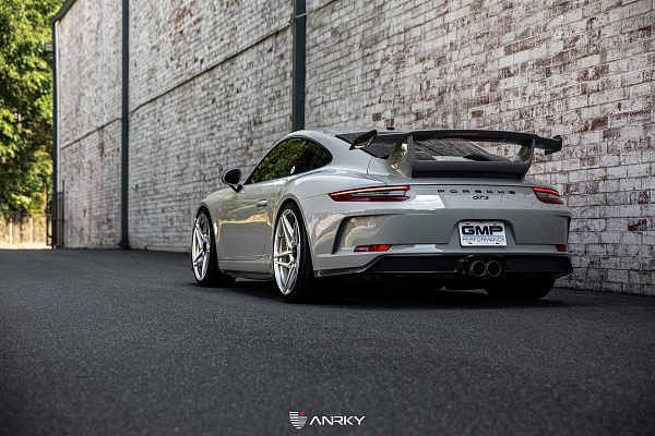 Фото дисков Anrky S3-X1 Глянцевый лак на Porsche 911 VII