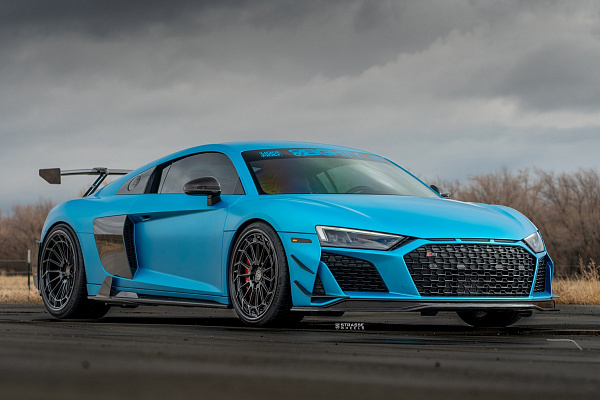 Фото дисков Strasse Wheels SV15FF Deep Concave FS Черный глянец на Audi R8 (4S)