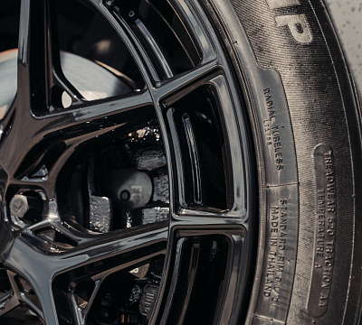 Фото дисков Vossen HFX-1 (5-Lug) на Land Rover Defender II