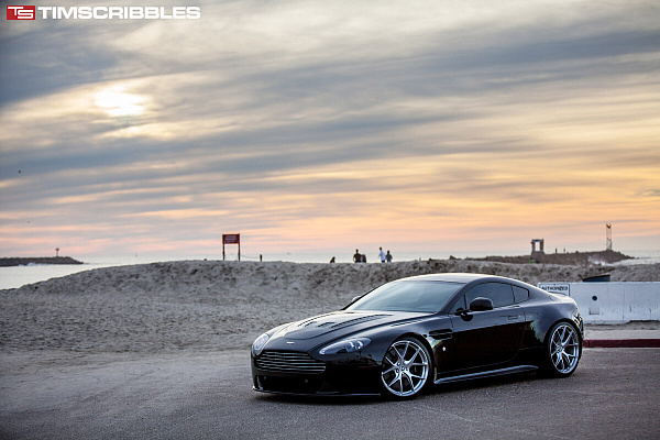 Фото дисков HRE P101 Глянцевый тонированный лак на Aston Martin Vantage 3