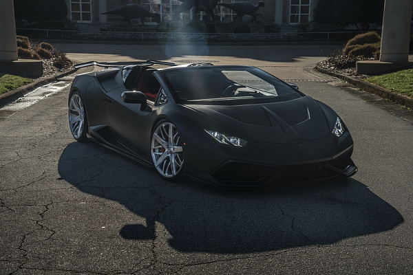 Фото дисков Savini SV88 Сатиновый лак на Lamborghini Huracan