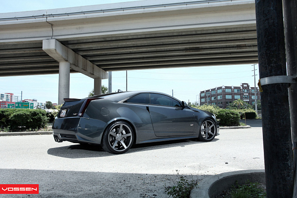 Фото дисков Vossen CV3 Сатиновый графит на Cadillac CTS II