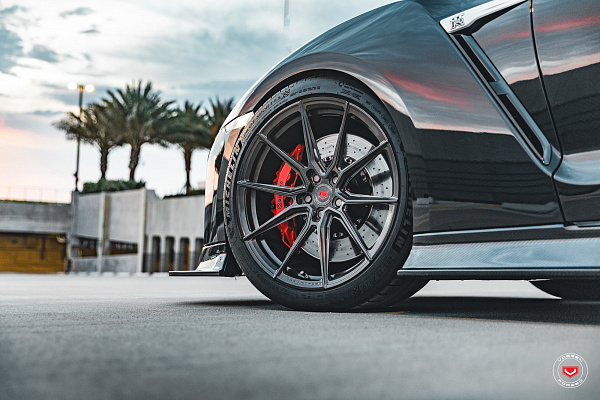 Фото дисков Vossen EVO-2R Глянцевый темный лак на Nissan GT-R