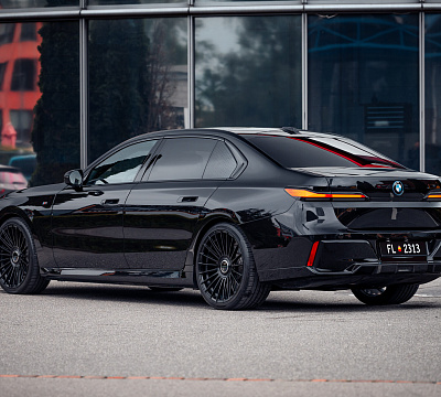 Фото дисков Vossen HF-8 на BMW 7 (G70)